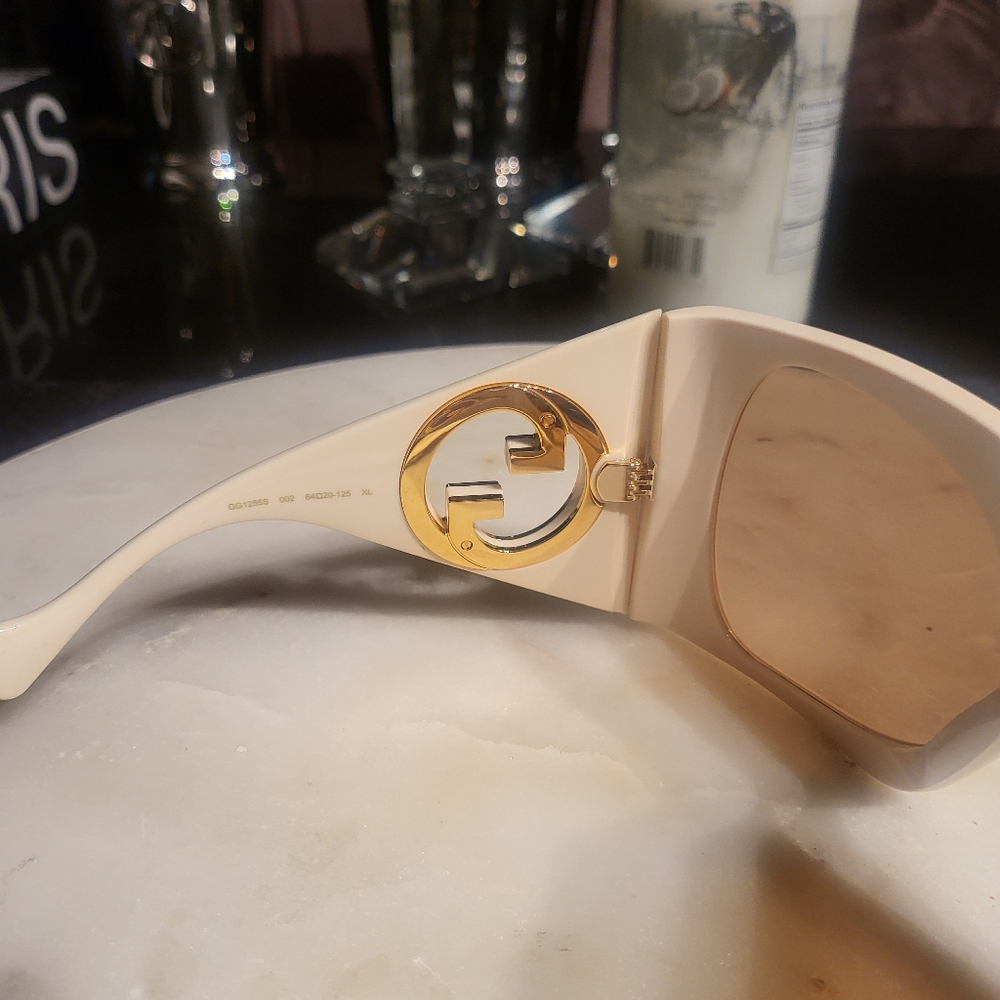 Oversized Gucci Authentic Sunglasses - image 2